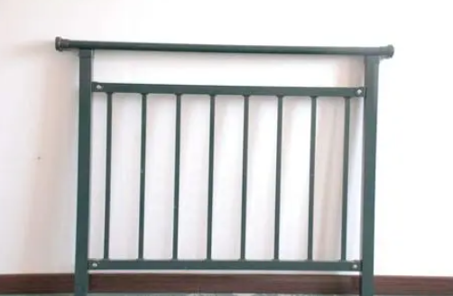 奇亿注册锌钢阳台护栏的制作需用到那些优质的材料？